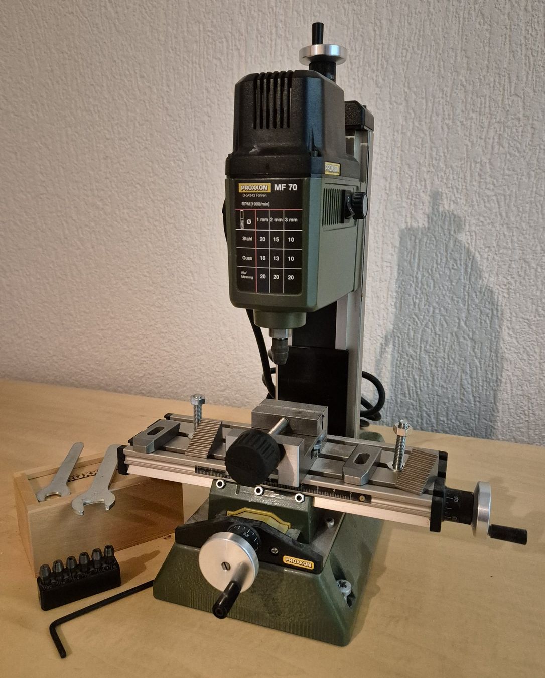 FRAISEUSE DE PRECISION - PROXXON MF 70 (D'occasion) à St-Imier pour CHF ...
