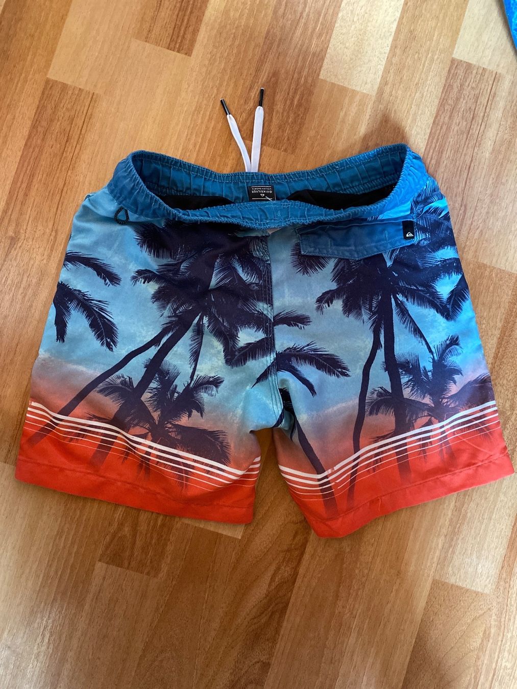 Pantaloni: Quiksilver Volleyshort Gr. S/10 – Usato da St.Gallen venduto da maierm01 1