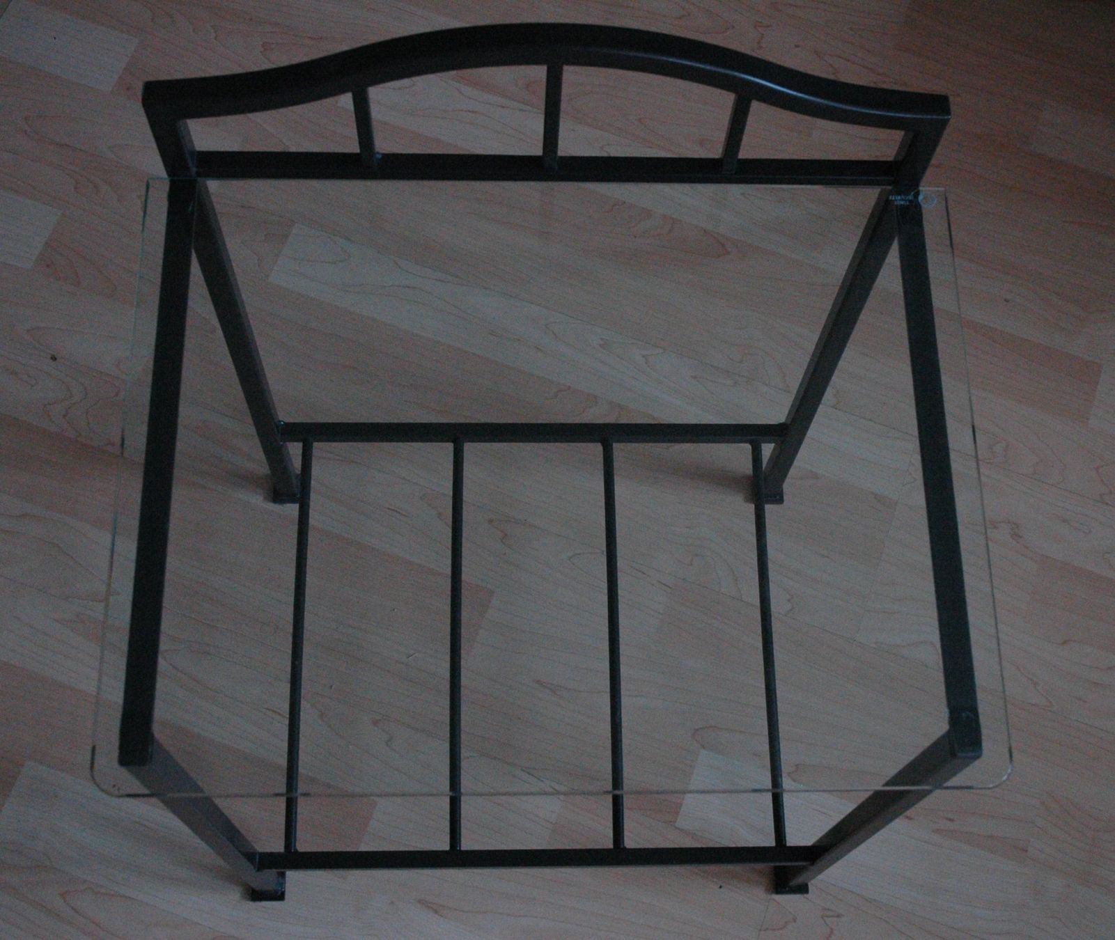 Tables: Beistelltisch Metall, Glas – D'occasion à Thun par Gitarre-1 5