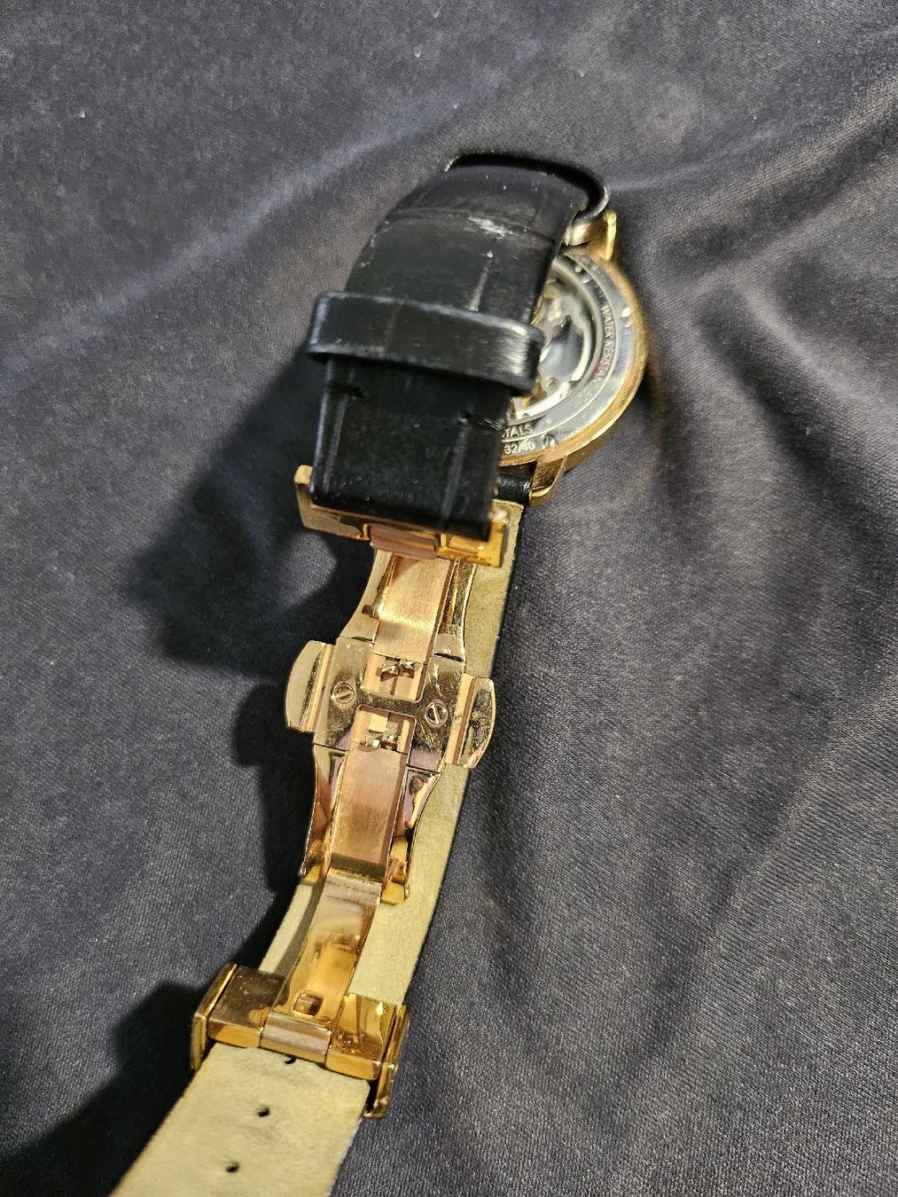 Gc Orologi: GC Ld ed 32/40 PVD rosé – Usato da Rotkreuz venduto da SiSi-13 5