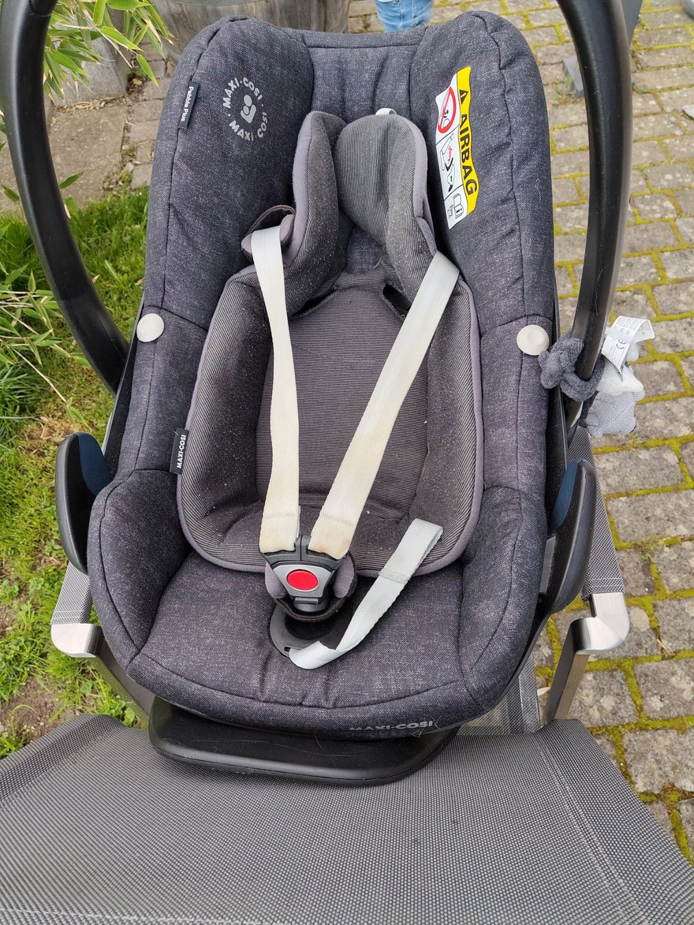 Maxi-Cosi Seggiolini per auto: Maxi-Cosi Babyschale Basisstation – Usato da St.Peterzell venduto da alterego1000 2