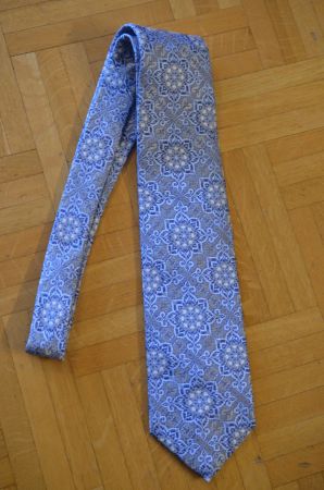 Cravate Vintage Nina Ricci 100% soie comme neuve