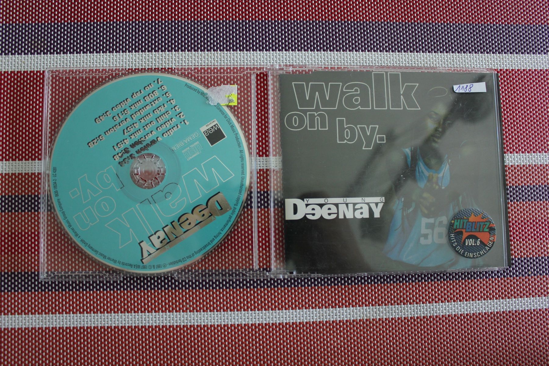 CD: Young Deenay - Walk On By - Maxi-CD – Usato da Geroldswil venduto da CD-Verkauf-2022