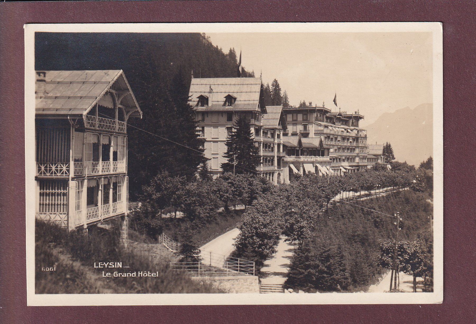 Cartoline postali: LEYSIN - Grand Hôtel - 1926 – Usato da Pully venduto da nicecards