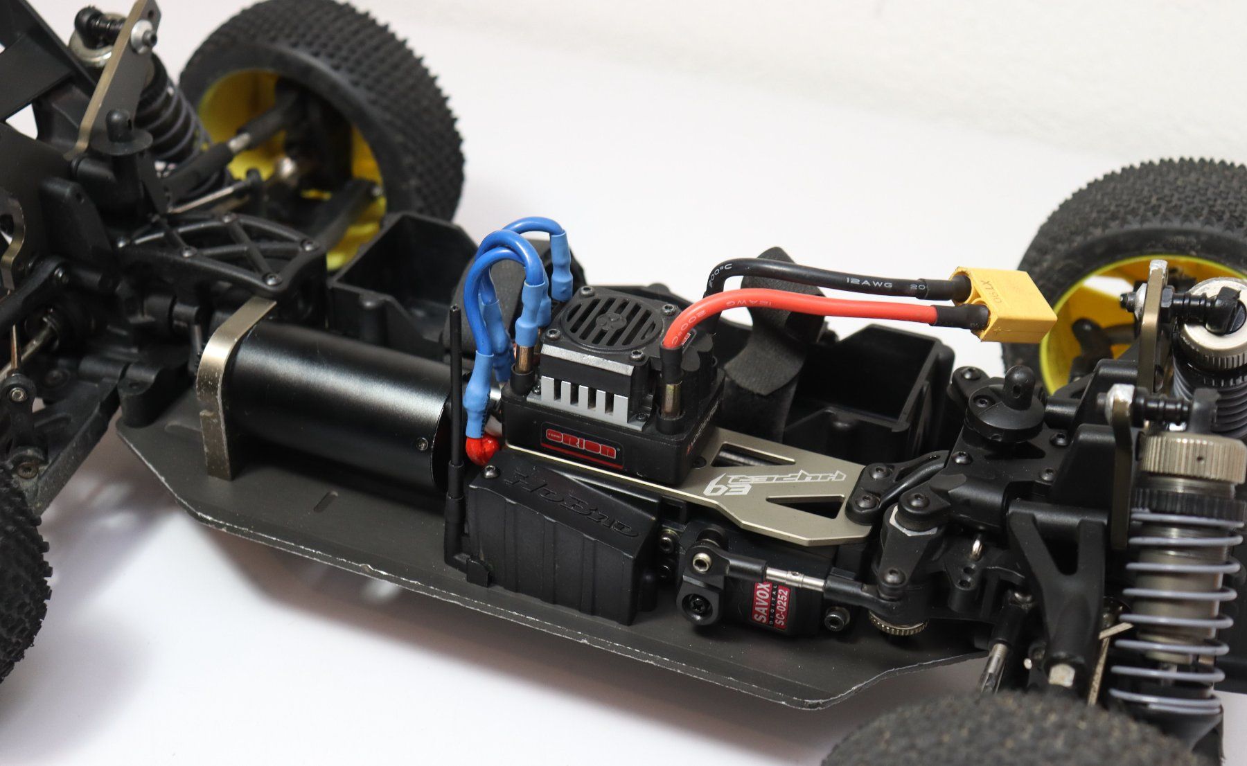 RC Kits de montage: Hobao Hyper E9 4S Buggy Brushless 1:8 – D'occasion à Frick par volvo850driver 7