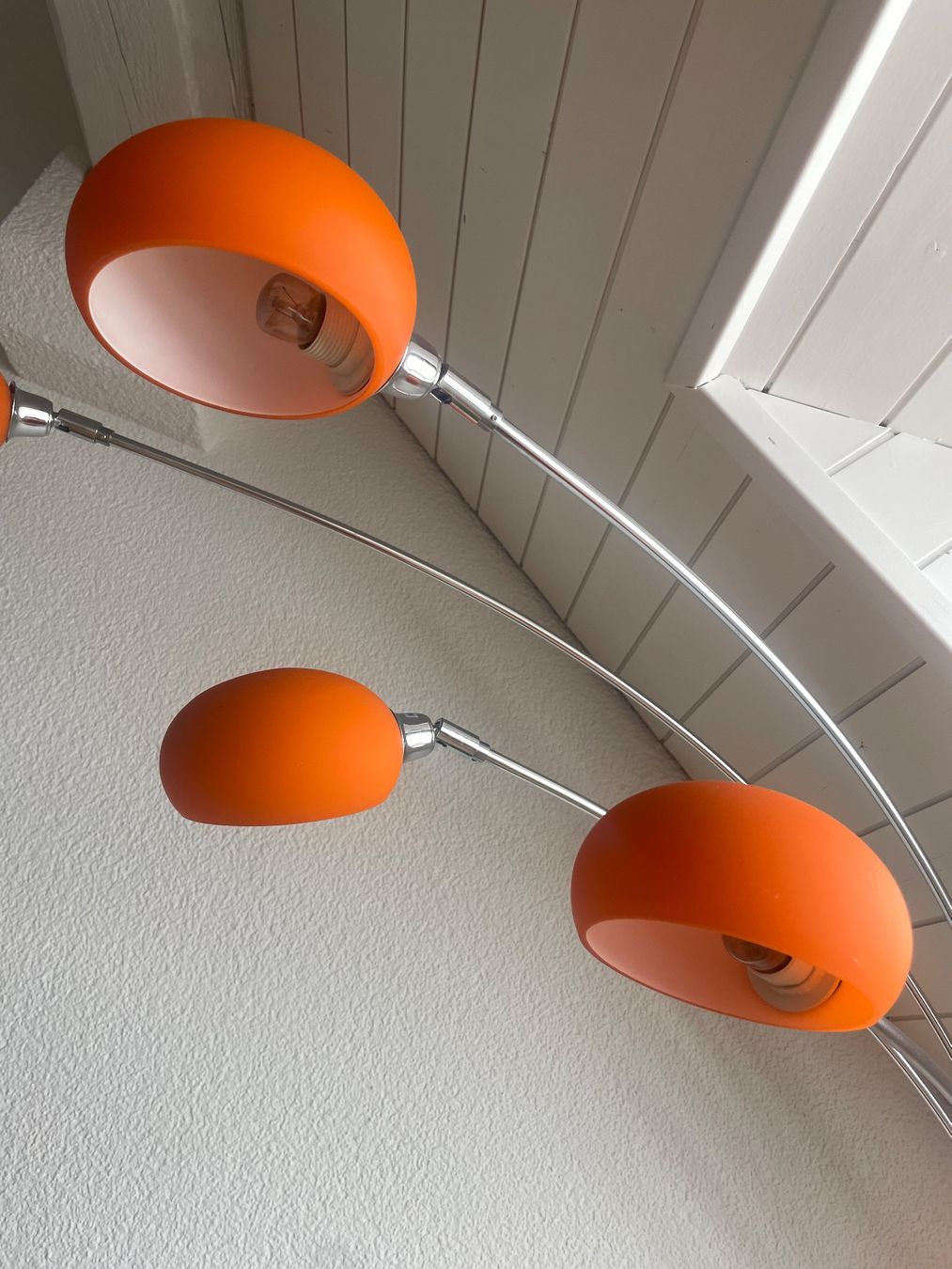 Lampade: Bogenlampe chrom orange mit Marmorsockel – Usato da Zürich venduto da merbo 1