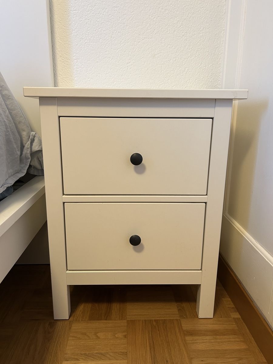 Nachttische: Nachttisch HEMNES weiss 2 Schubladen – Gebraucht aus Luzern von zapatae 1
