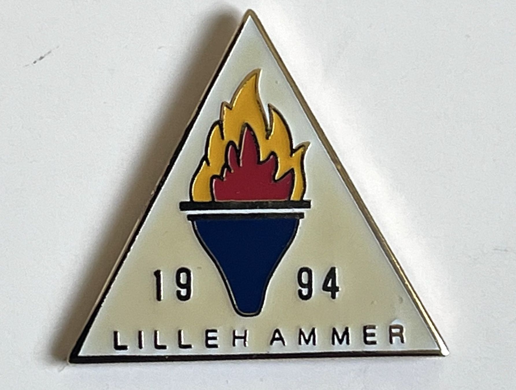 Placchette & Badge: Pin Olympiade Lillehammer 1994 – Usato da Kriens venduto da TSCH1