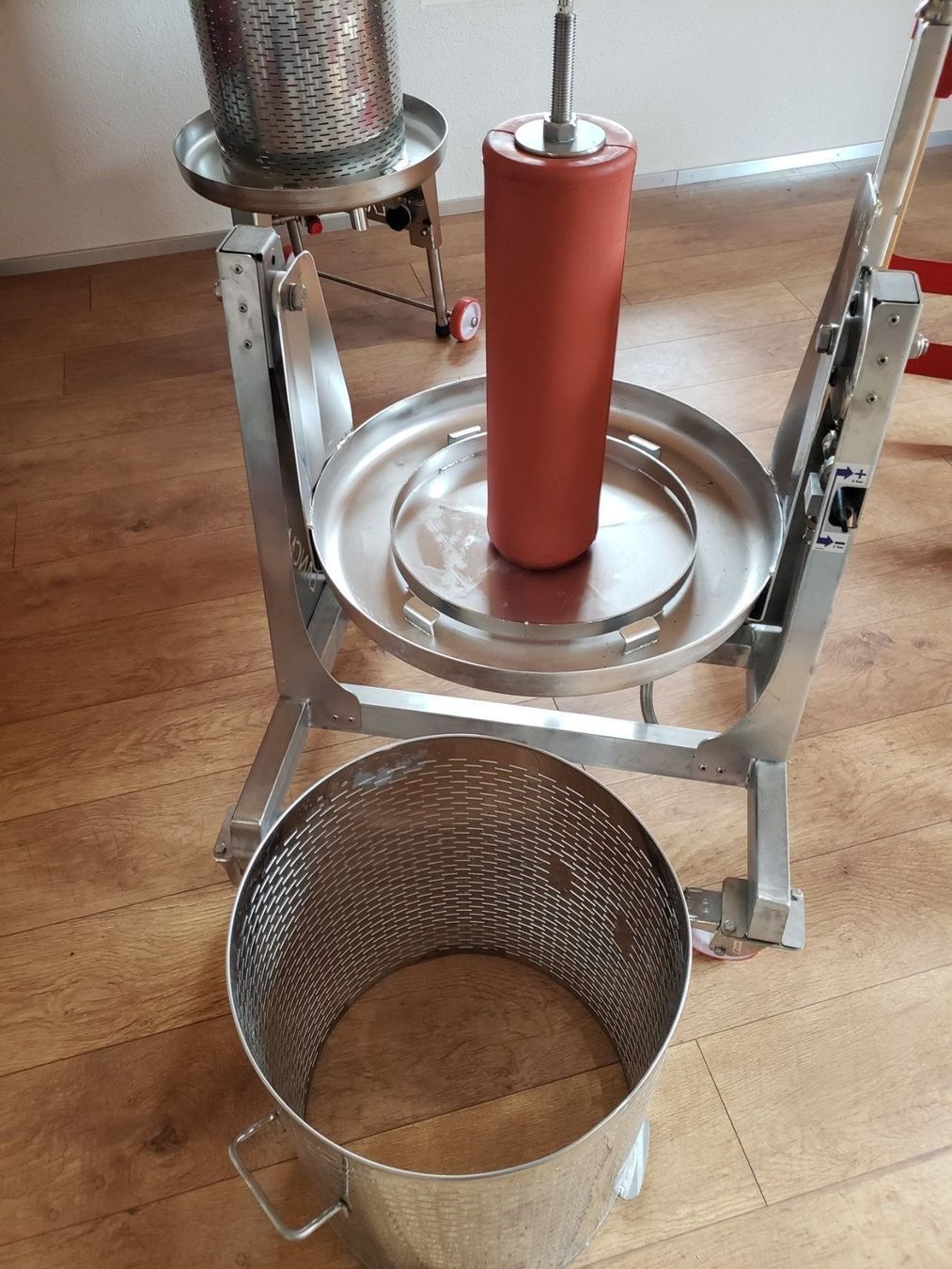 Alle Maschinen: Obstpresse Hydropresse Lancman Vspix 55 – Gebraucht aus Lengnau AG von Baldi73 3