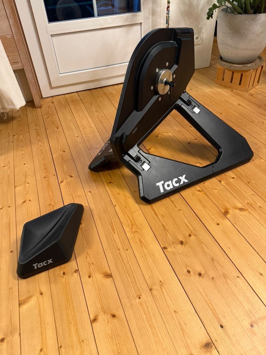 Tacx Vélos d'appartement: Tacx Neo Smart Trainer – D'occasion à Maienfeld par cjc_brk9 4