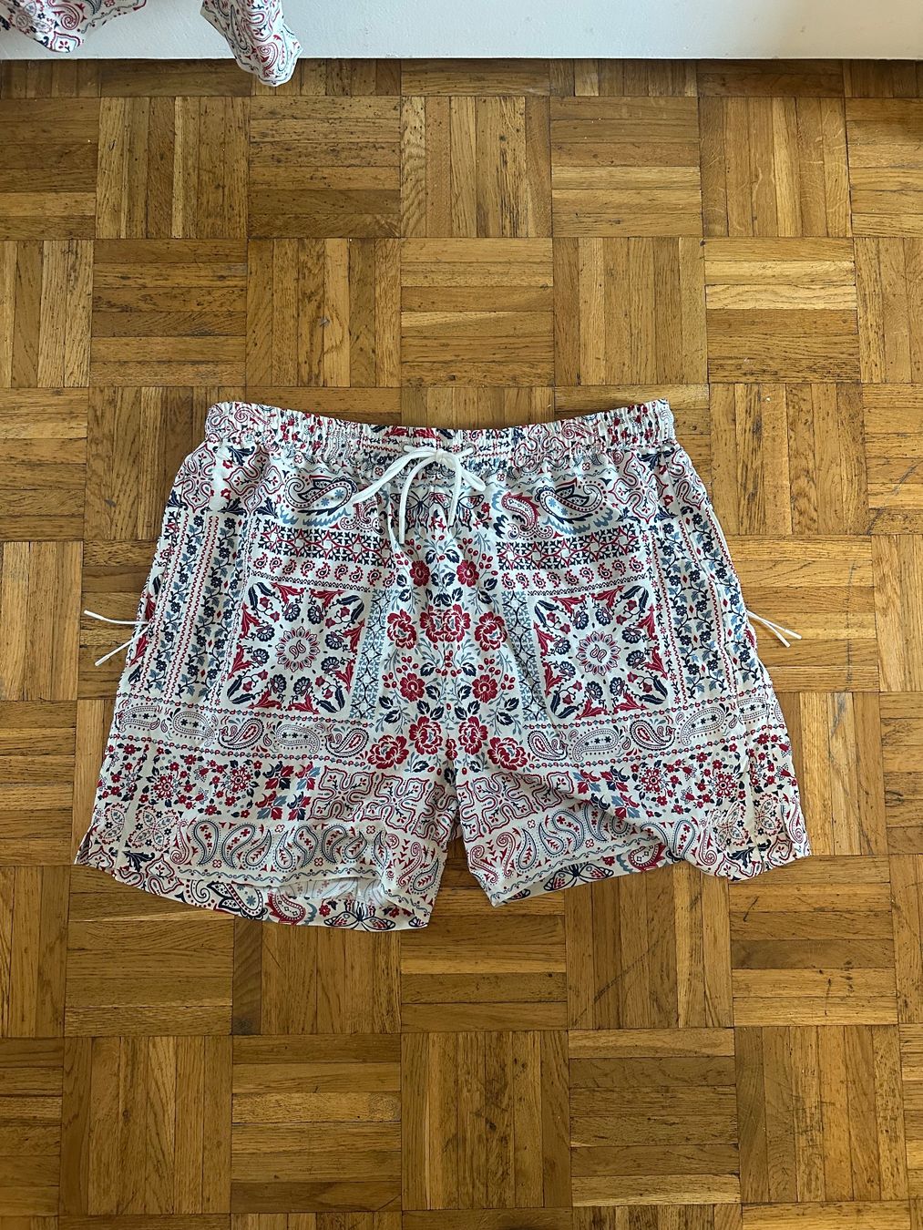 Lots de vêtements: Kith Shorts & Hemd Zweier Set XL – Neuf (Voir description) à Zürich par admiraljh 2