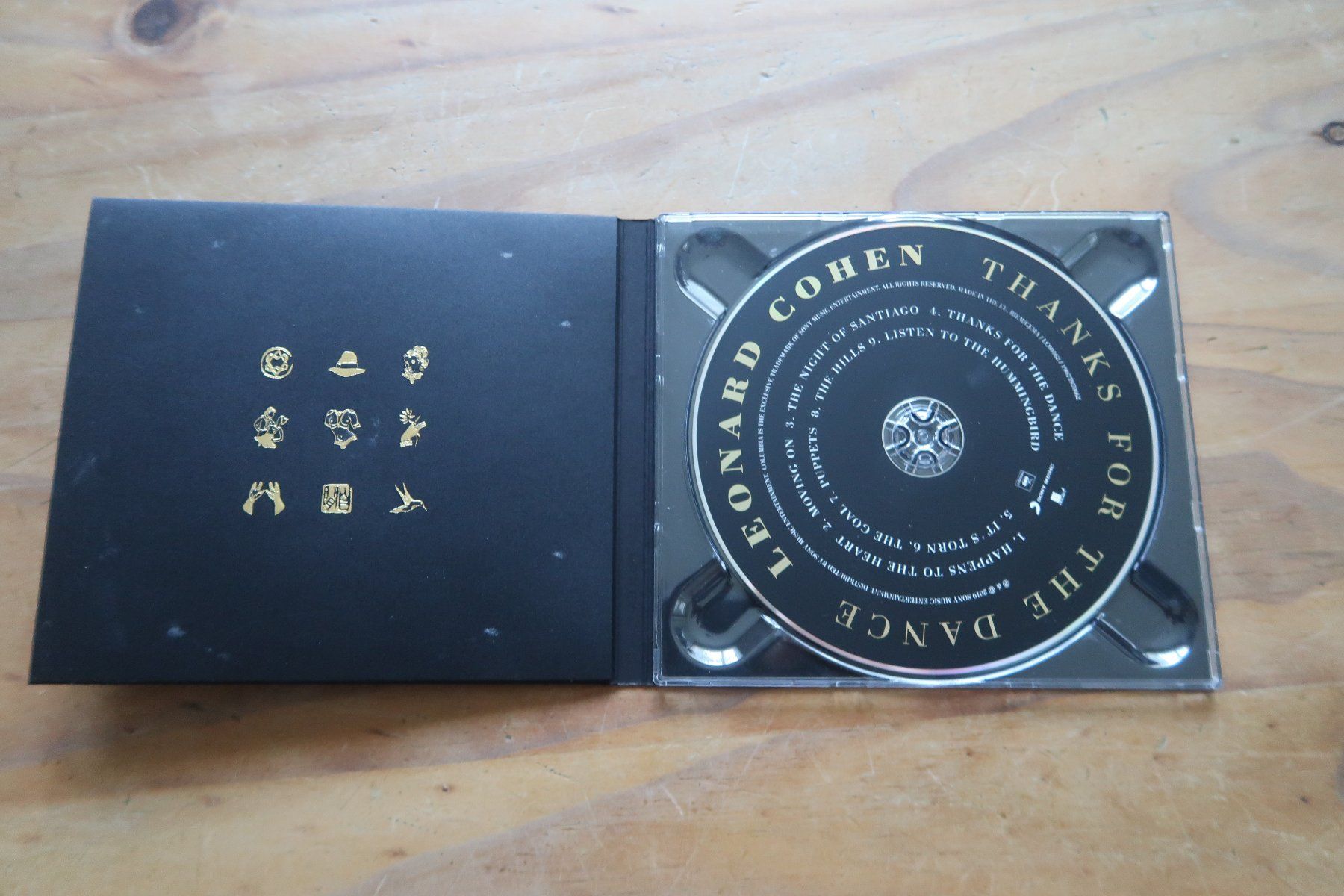 CD: LEONARD COHEN - THANKS FOR THE DANCE - CD – Usato da Basel venduto da Patiscat 3
