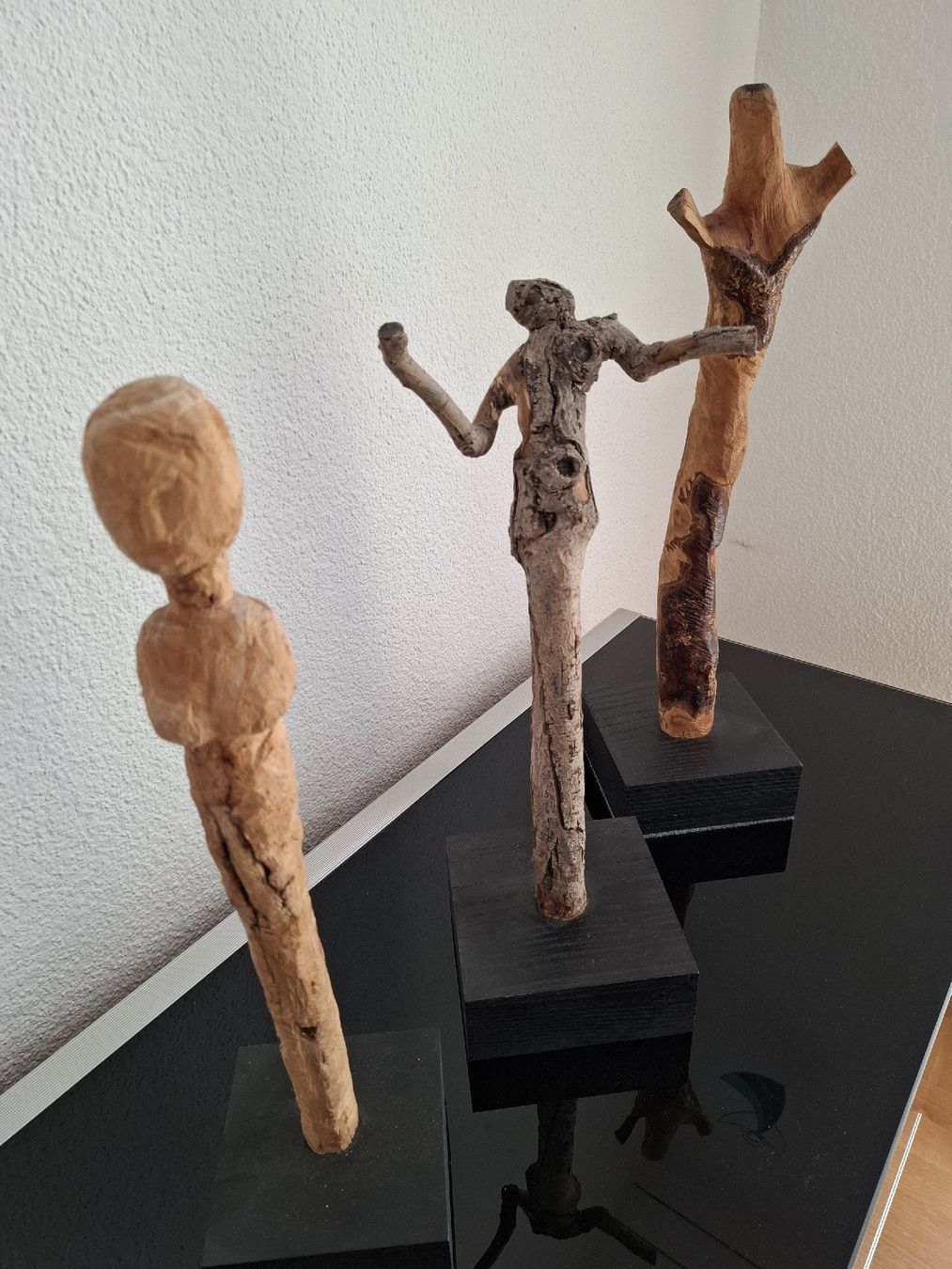 Skulpturen & Statuen: 3 Kunstgegenstände / Holzstatuen  – Gebraucht aus Horw von Supervannie