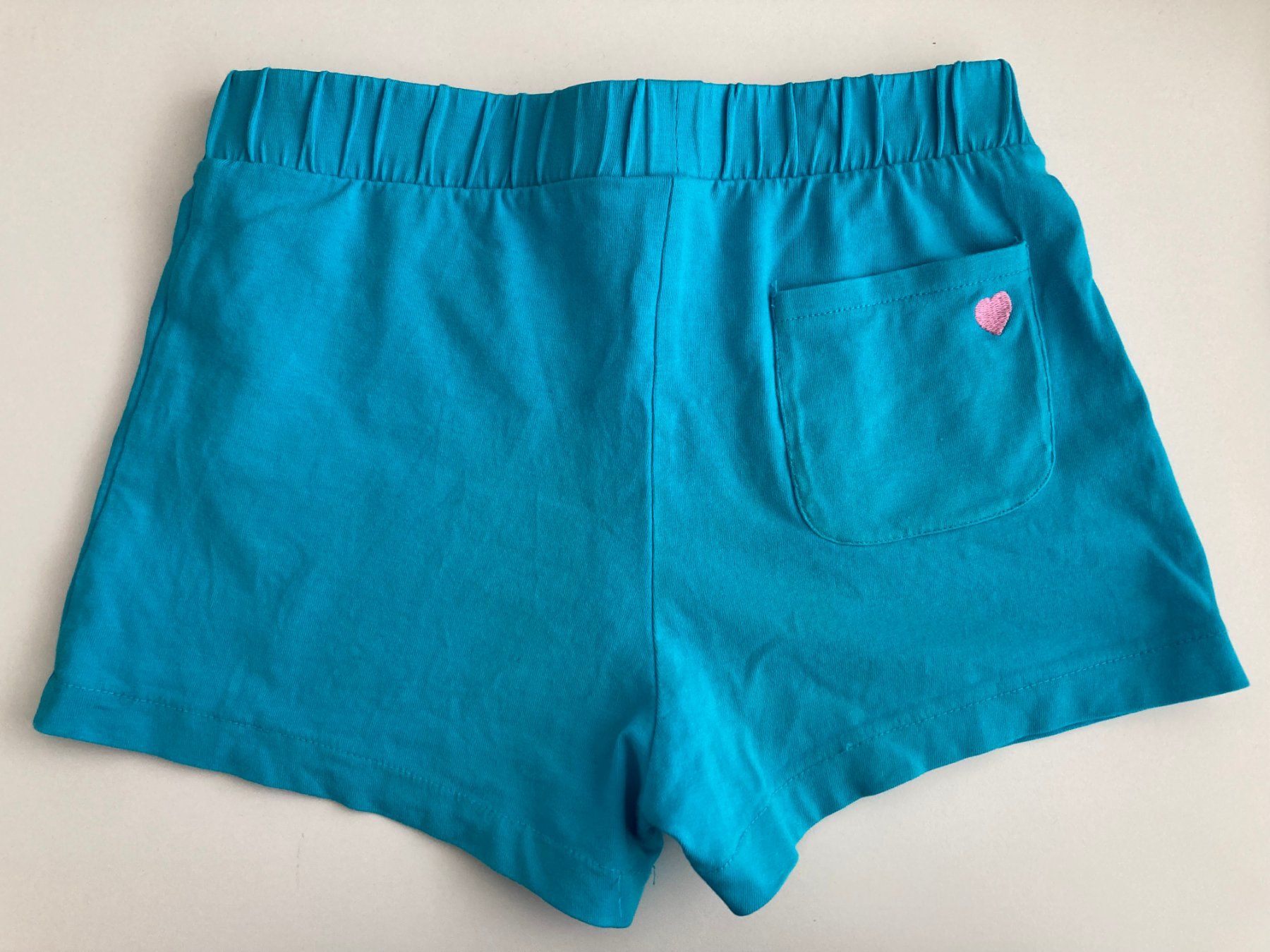 Pantaloni: Tolle leichte Shorts - Gr. 128 – Usato da Basel venduto da Nofretete39 1