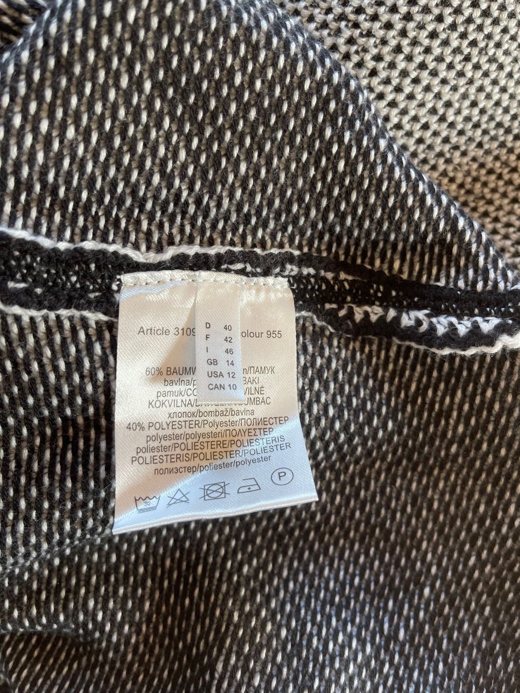 Maglioni & Felpe: Pullover mit Kunstleder Applikationen Gr. 40 – Usato da Winterthur venduto da 1956ingi 3