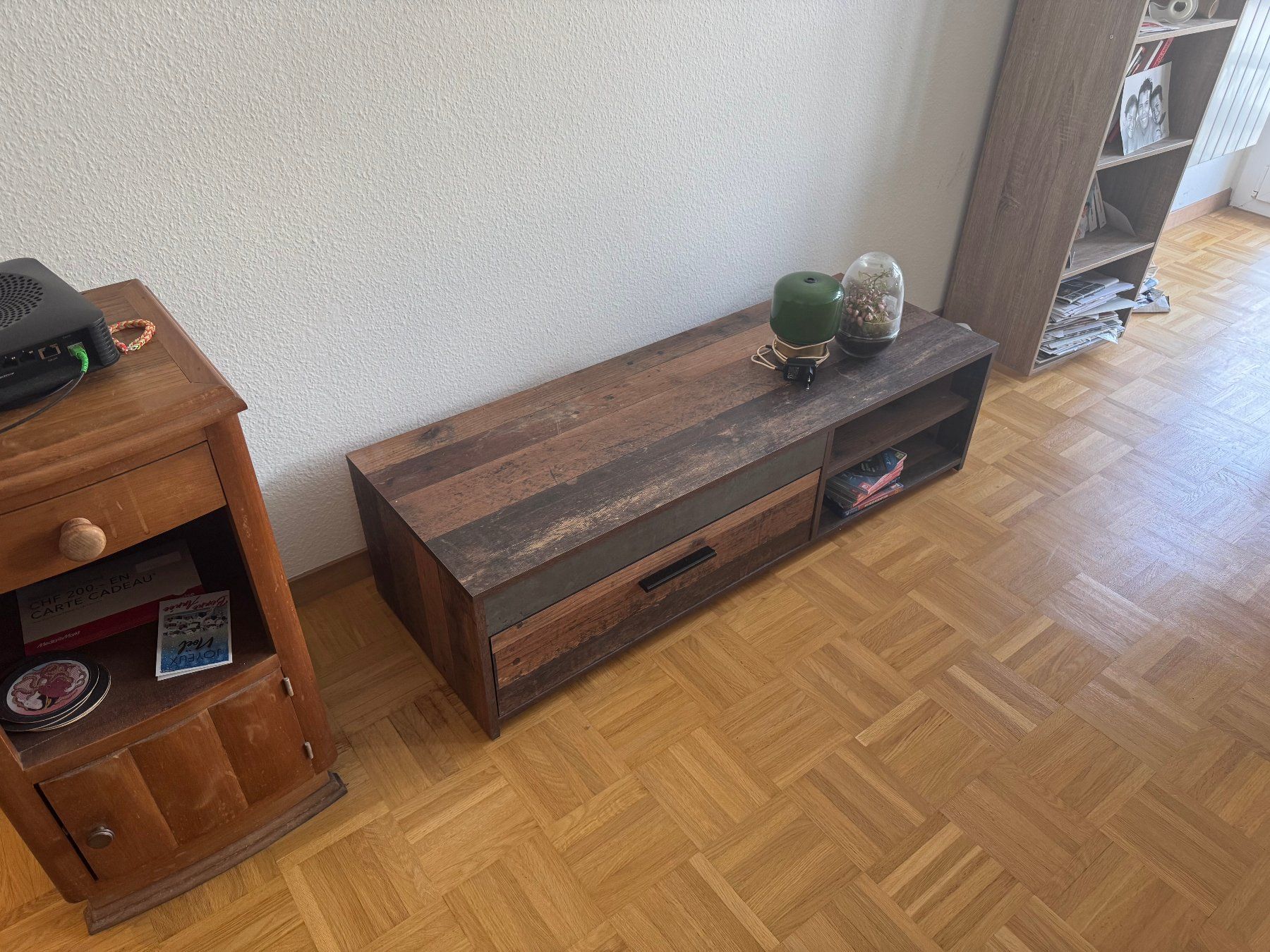 Mobili TV: Meuble TV – Usato da Genève venduto da axe_xdr9