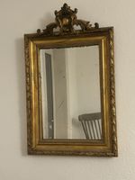 Wandspiegel antik goldfarben mit Verzierungen 