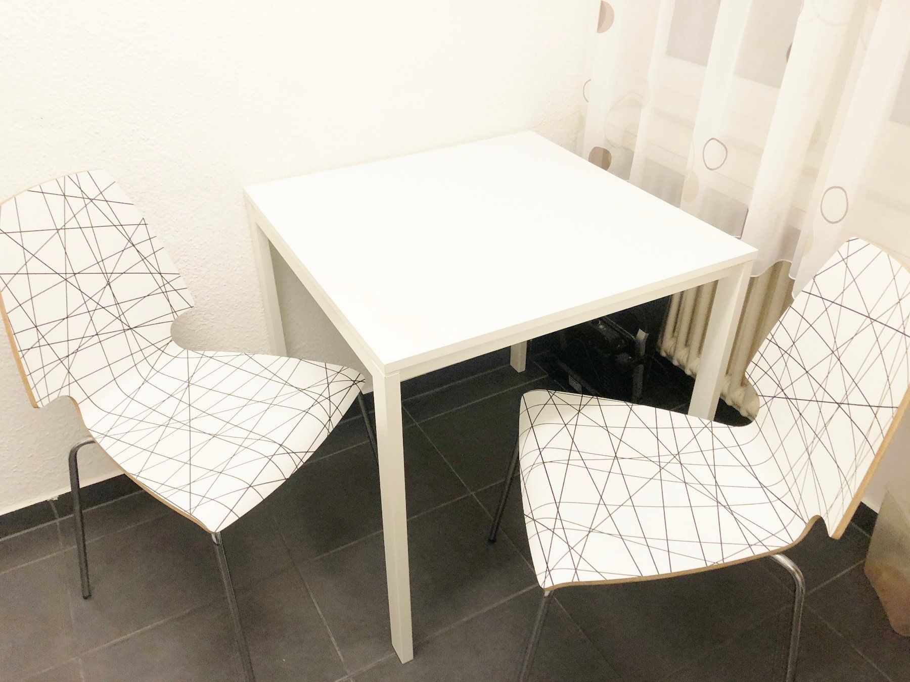 Ikea Tische: Tisch 75 x 75  cm mit 2 Vilmartiühle – Neu (gemäss Beschreibung) aus Glattbrugg von Ariel012 9