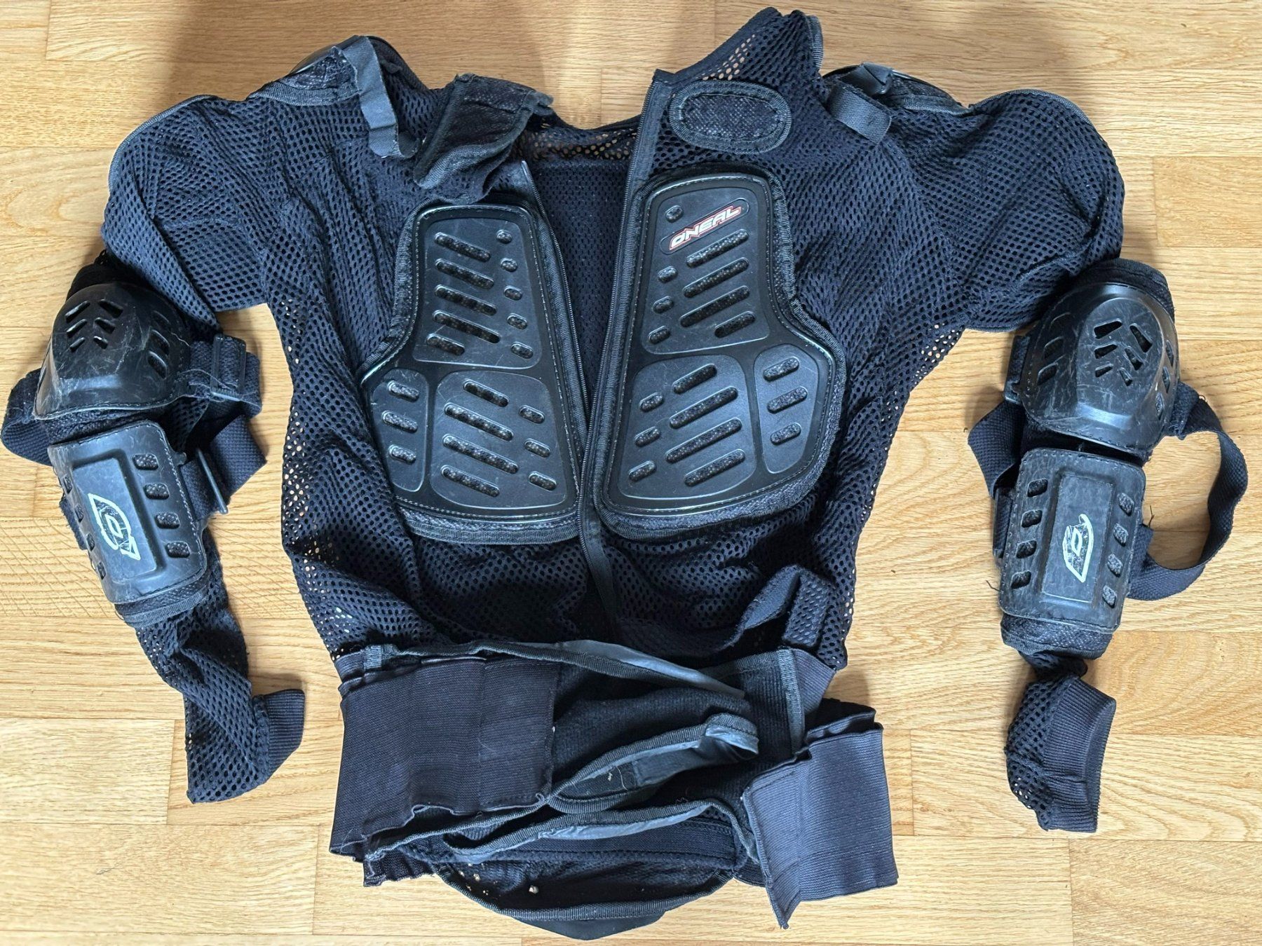 Protezioni & Imbottiture: Protektorenjacke Größe XL – Usato da Bern venduto da kim_q8sq 2