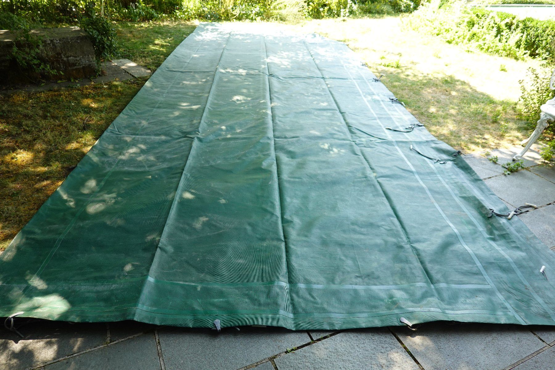 Schwimmbad-Zubehör: Abdeckplane Blache grün gross gebraucht Poolabdeckung – Gebraucht aus Jona von simongarden 2