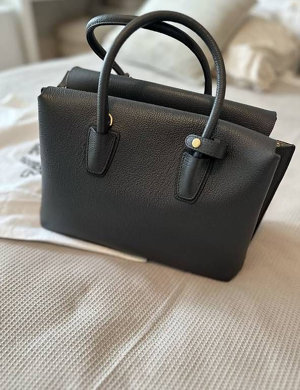 Borse da donna: MCM Milla Tote Medium grau UNGETRAGEN – Usato da Allschwil venduto da nic_6yf6 2