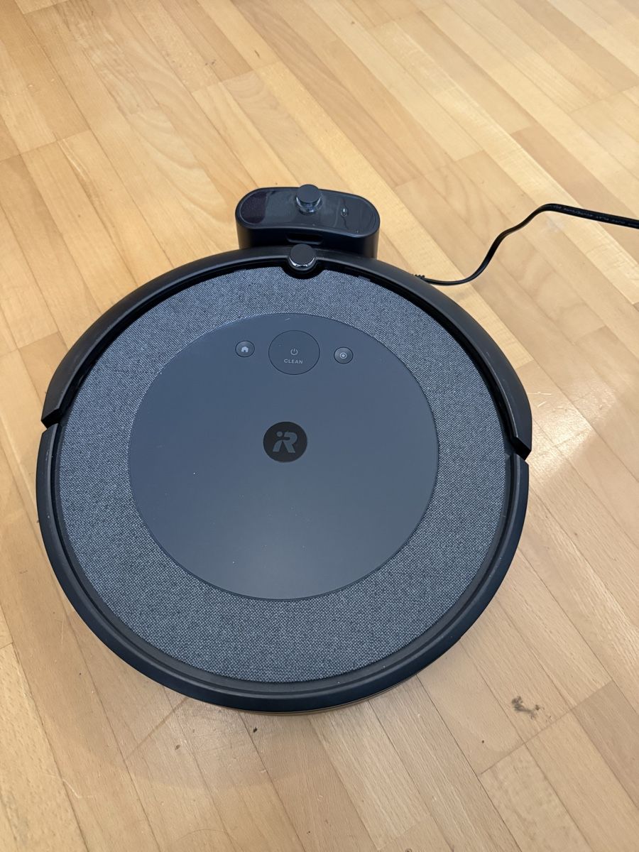 Irobot Aspirapolveri & Accessori: iRobot Roomba i3 Saugroboter – Usato da Seuzach venduto da lenu01 1