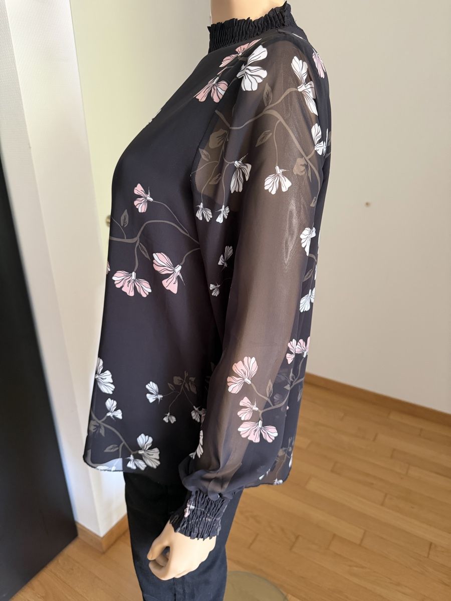 Chemisiers: Bluse mit Blumenmuster Aniston SELECTED Gr. 38 Langarm – Neuf (Voir description) à Glattpark(Opfikon) par neu_z6sm 1
