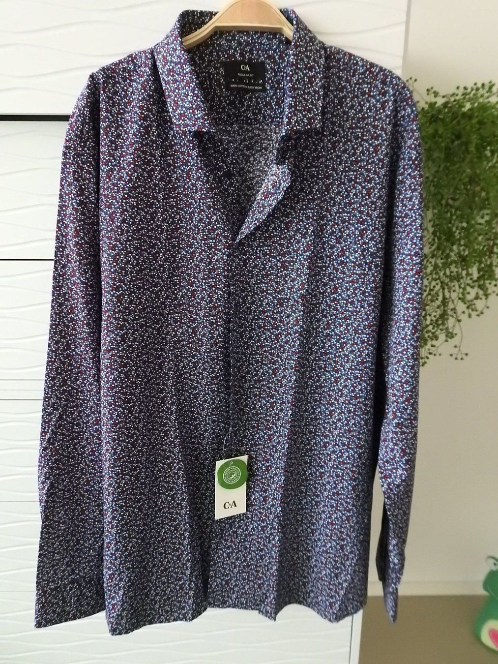 C&A Hemden: Herrenhemd Grösse 3XL, 100% Baumwolle - NEU – Neu und originalverpackt aus Zürich von Piki7