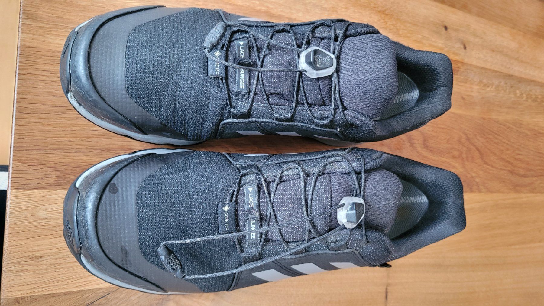 Adidas Schuhe für Jungen: Trekkinkschuhe – Gebraucht aus Oberbüren von ras_7lf2