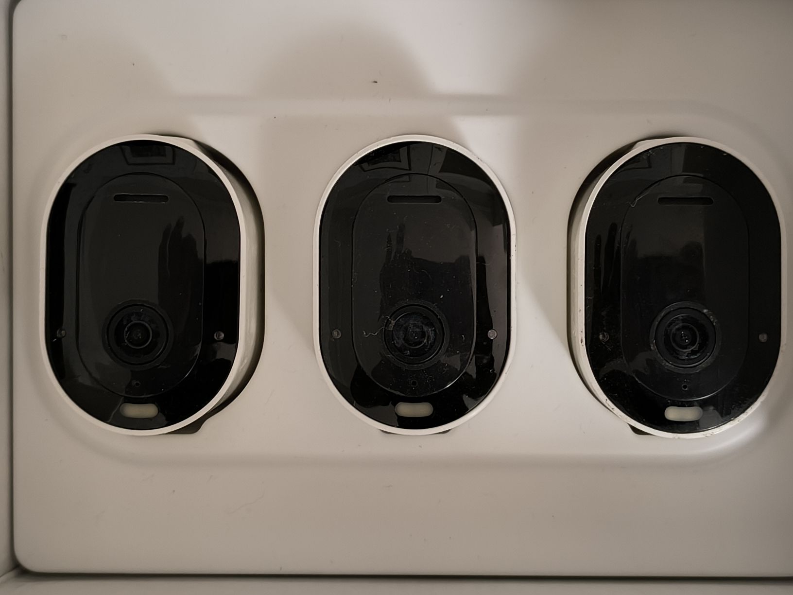 Arlo Camcorder: Pack de 5 caméras Arlo Pro 4 – Gebraucht aus Yverdon-les-Bains von lolette2006 1