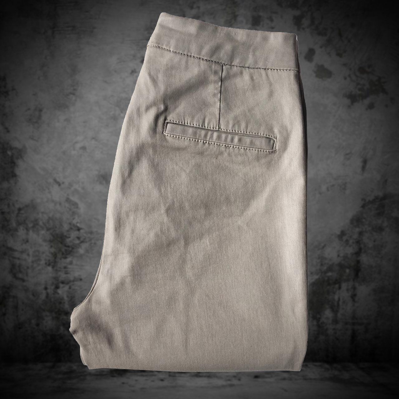 Massimo Dutti Pantaloni: Pants Massimo Dutti Beige Women 36 – Usato da Genève venduto da ang_7j7j 1