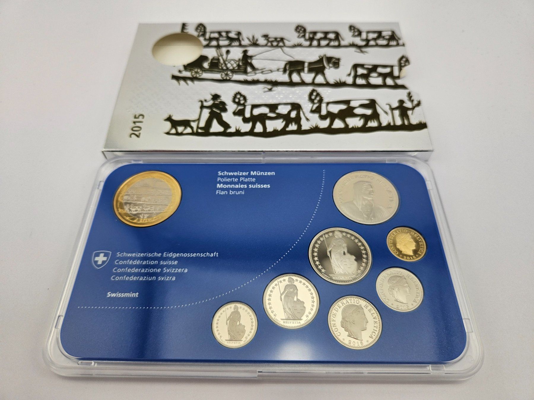 Tutti le monete: Schweizer Münzsatz Alpabzug 2015 Polierte Platte – Nuovo e nell'imballaggio originale da Therwil venduto da Racingr6