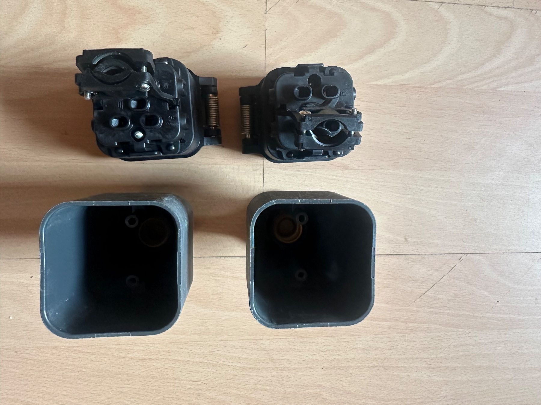 Spine: 2x J 15 5Pol Kupplungen – Usato da Huttwil venduto da Bolpa 6