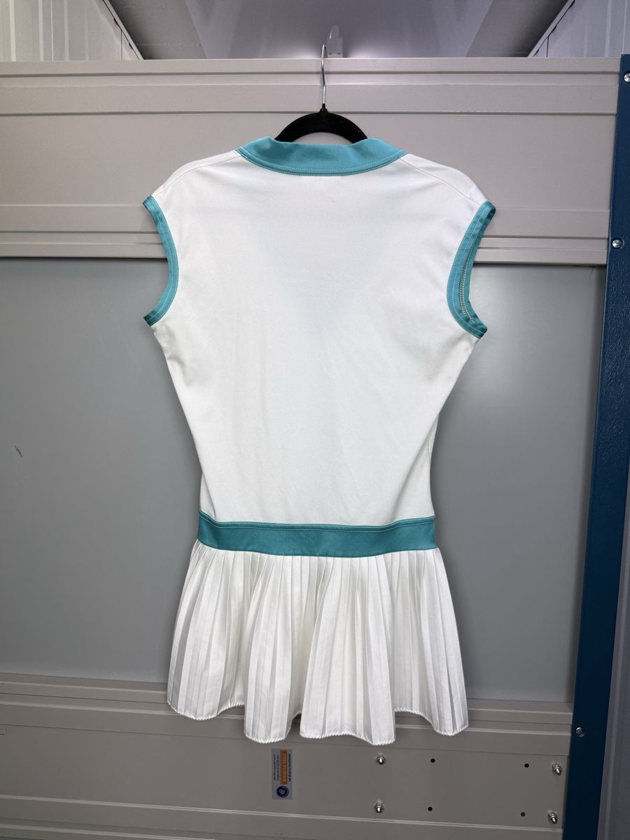 Lacoste Kleider: Vintage Lacoste dress – Gebraucht aus Lausanne von Unehistoiredesapes 4