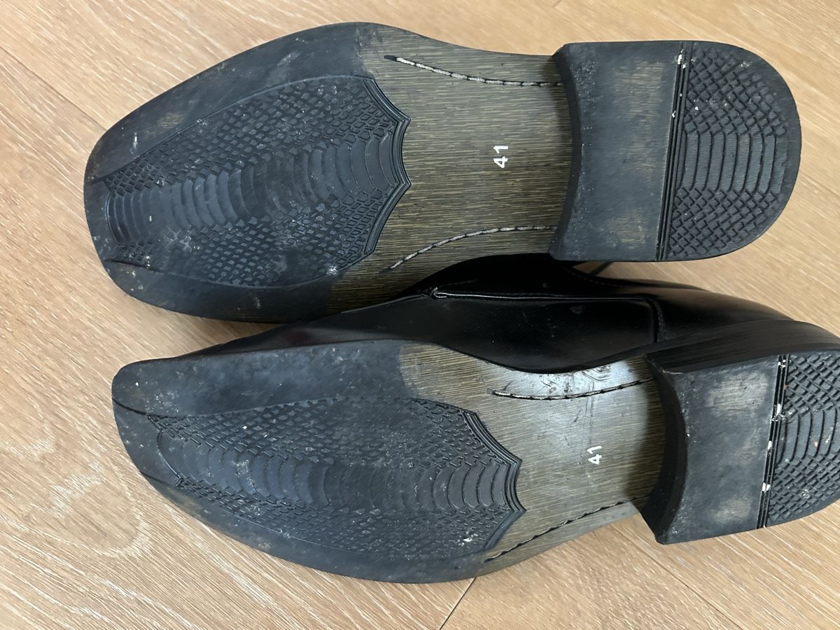 Scarpe da uomo: Elegante Herrenschuhe Grösse 41 – Usato da Lachen SZ venduto da rah_c6qj 2