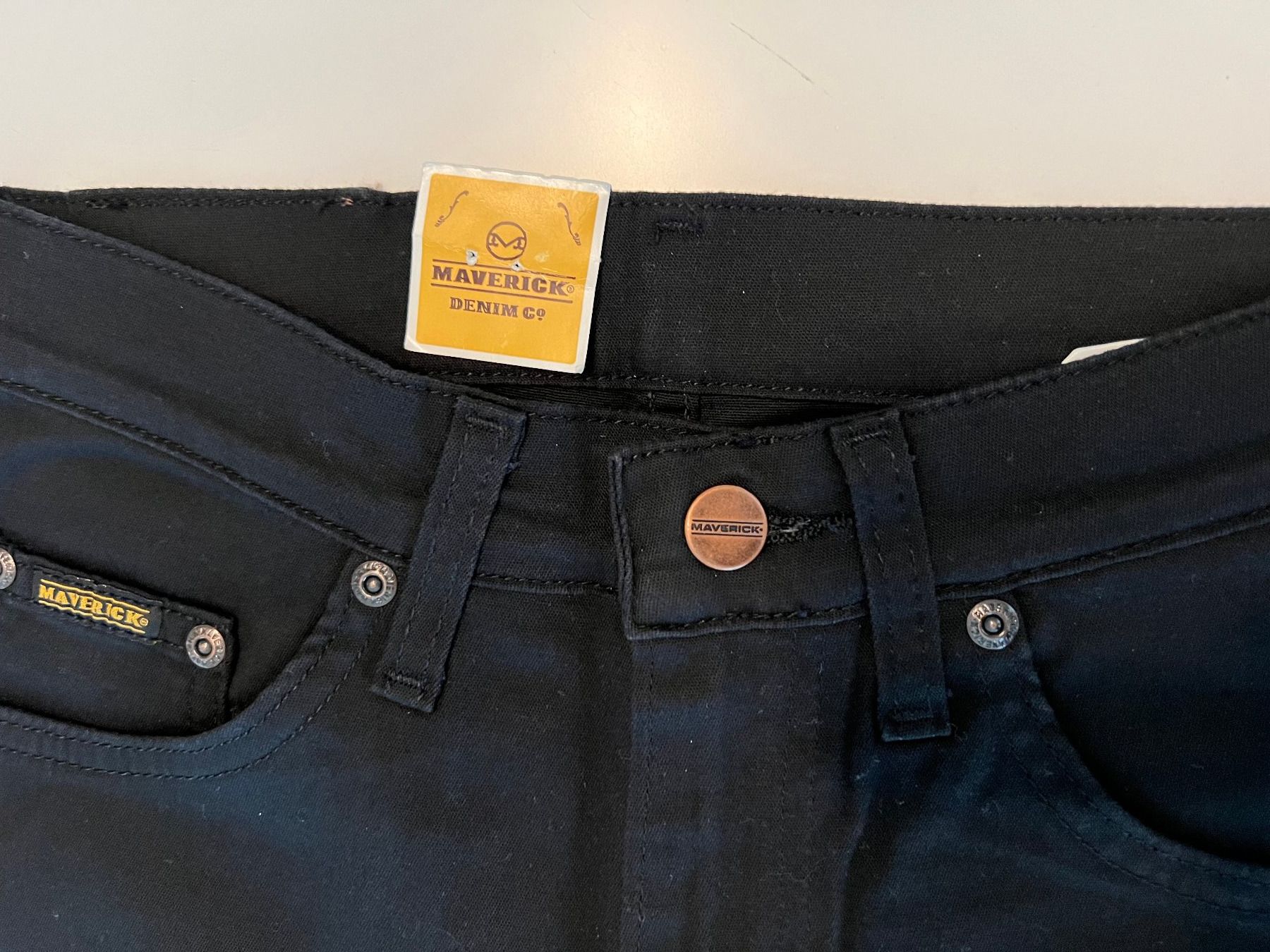 Jeans: Maverick Jeans – Nuovo e nell'imballaggio originale da Horgen venduto da Esterina 2