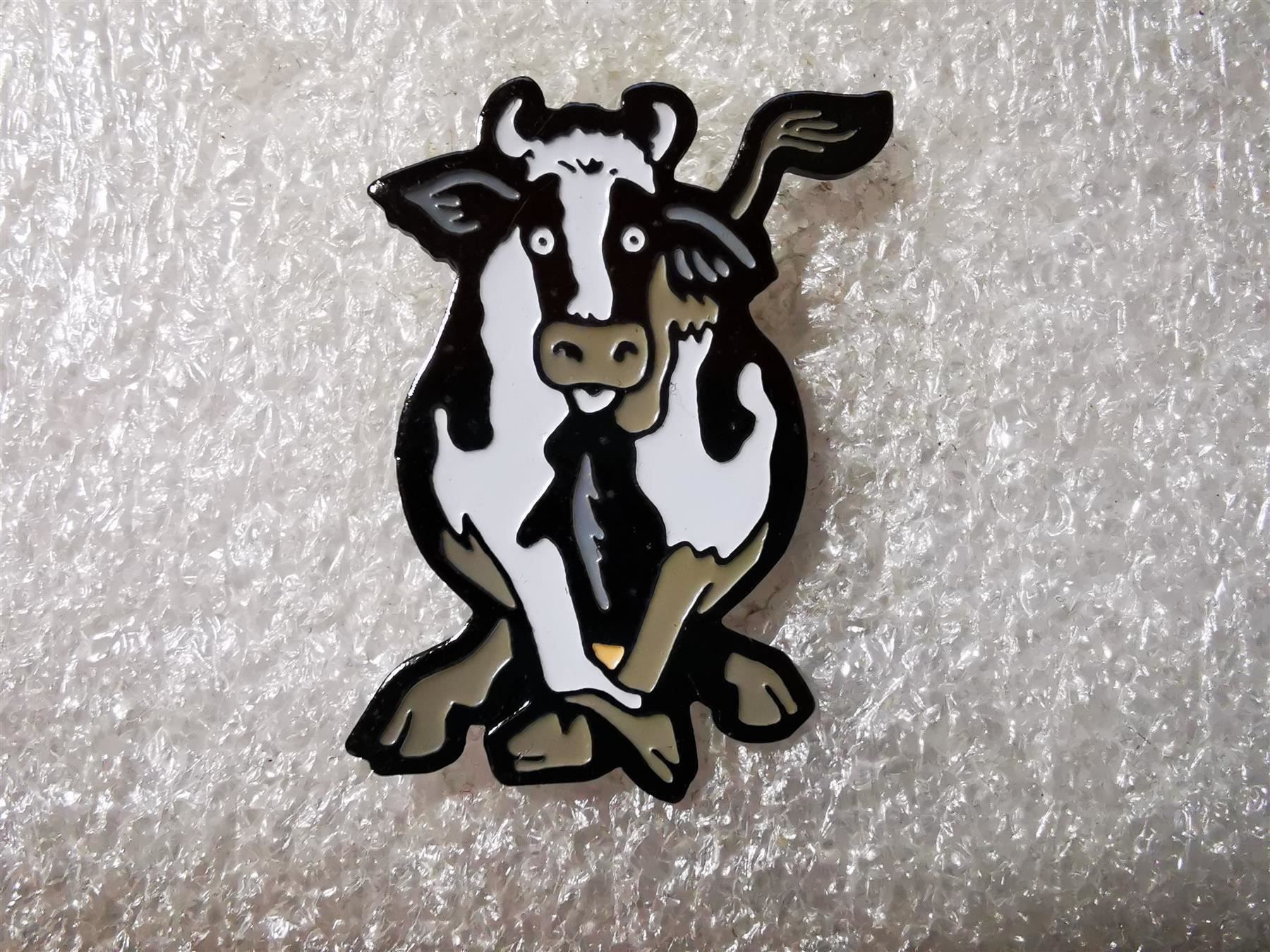 Placchette & Badge: Ansteckpin 28: Kuh – Usato da Oppligen venduto da Pin-Fall-Shop