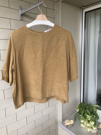 Schōn fallende Bluse aus Cupro und Viskose