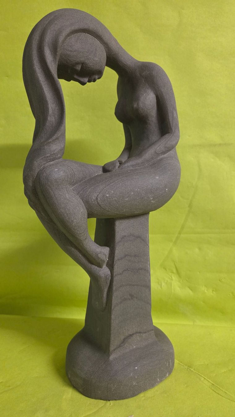 Sculture & Statue: Sandstein Statue sitzende Frau 40cm – Nuovo (secondo la descrizione) da Roggliswil venduto da Mabelco 1