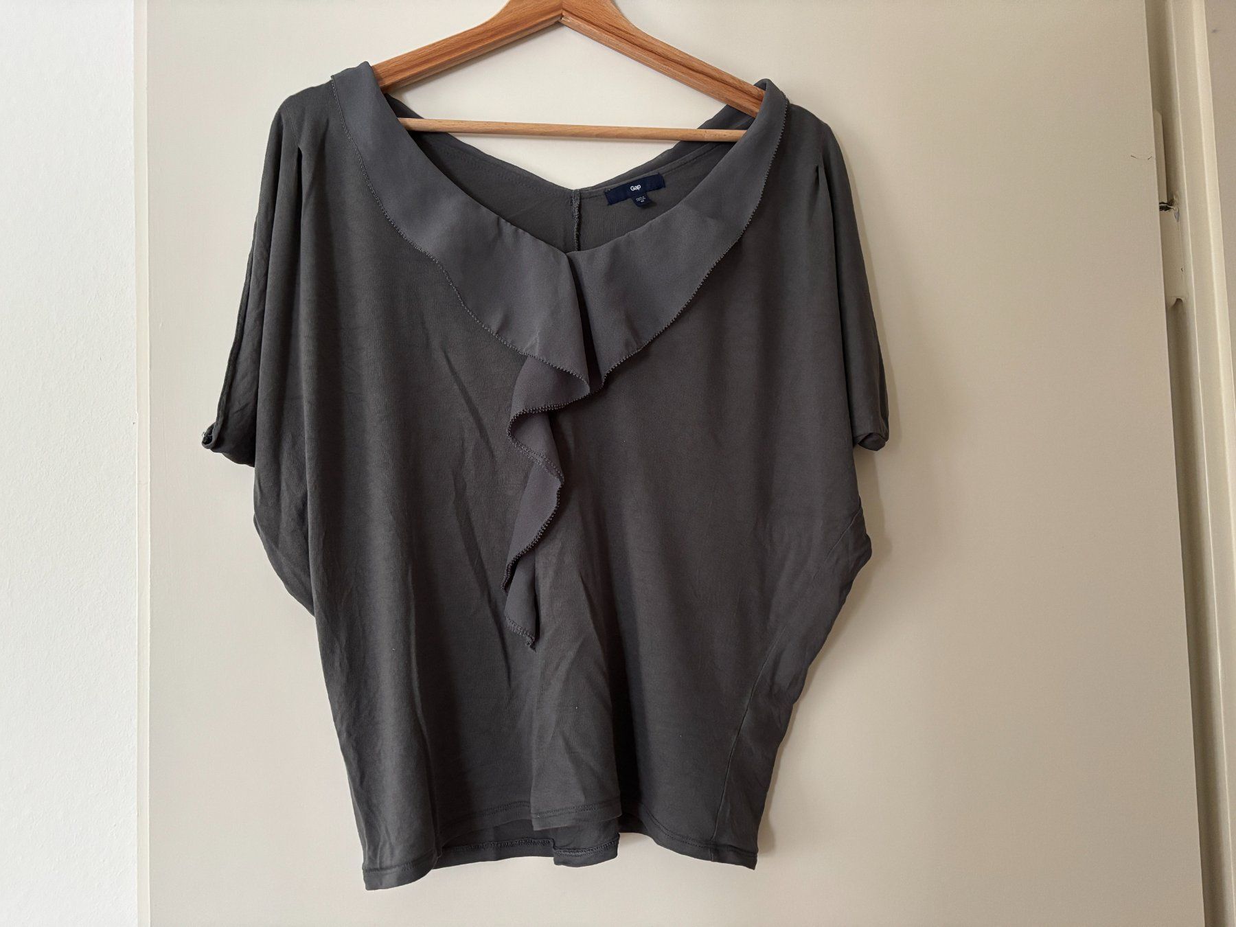 Gap Top: Elegantes, leichtes Top von GAP, Grösse M – Usato da Wettingen venduto da _Nordliechtli_