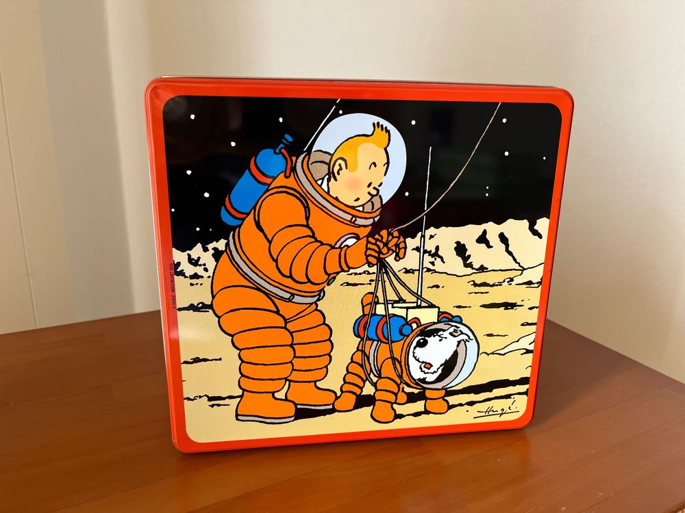 Lot Tintin : Boîte Delacre Sur La Lune + Pochette à Crayons + Image Kangourak Salik Têtes