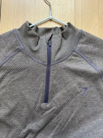 Gymshark Pullover grau Groesse S neuwertig
