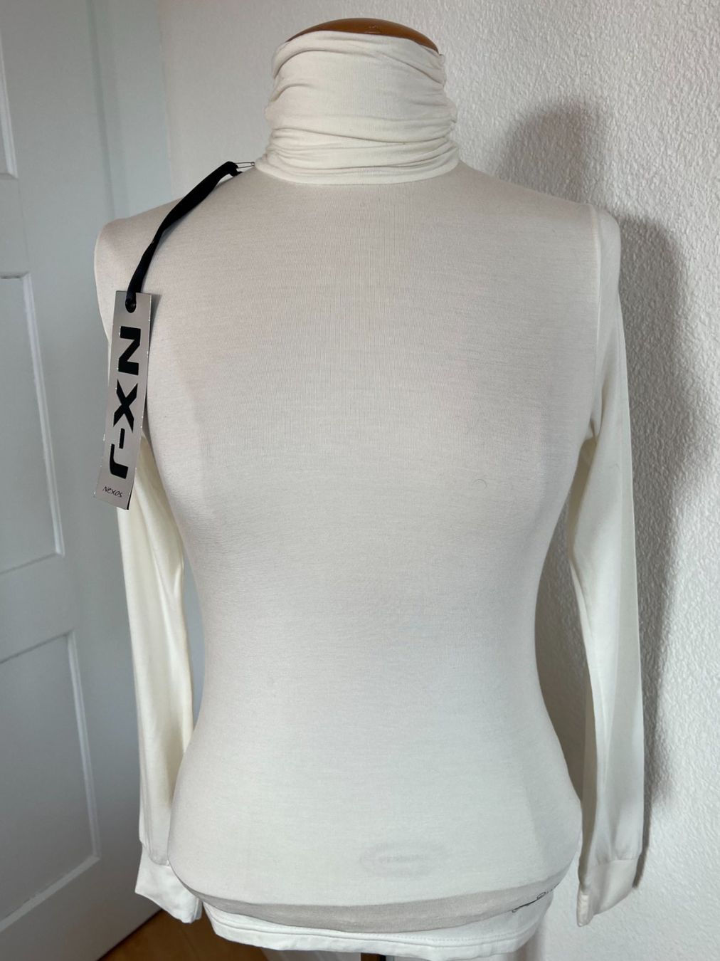 Maglioni & Felpe: NEXOS Damen Rollkragenpullover, Gr. M, helles Beige, NEU – Nuovo e nell'imballaggio originale da Worb venduto da farben20zauber