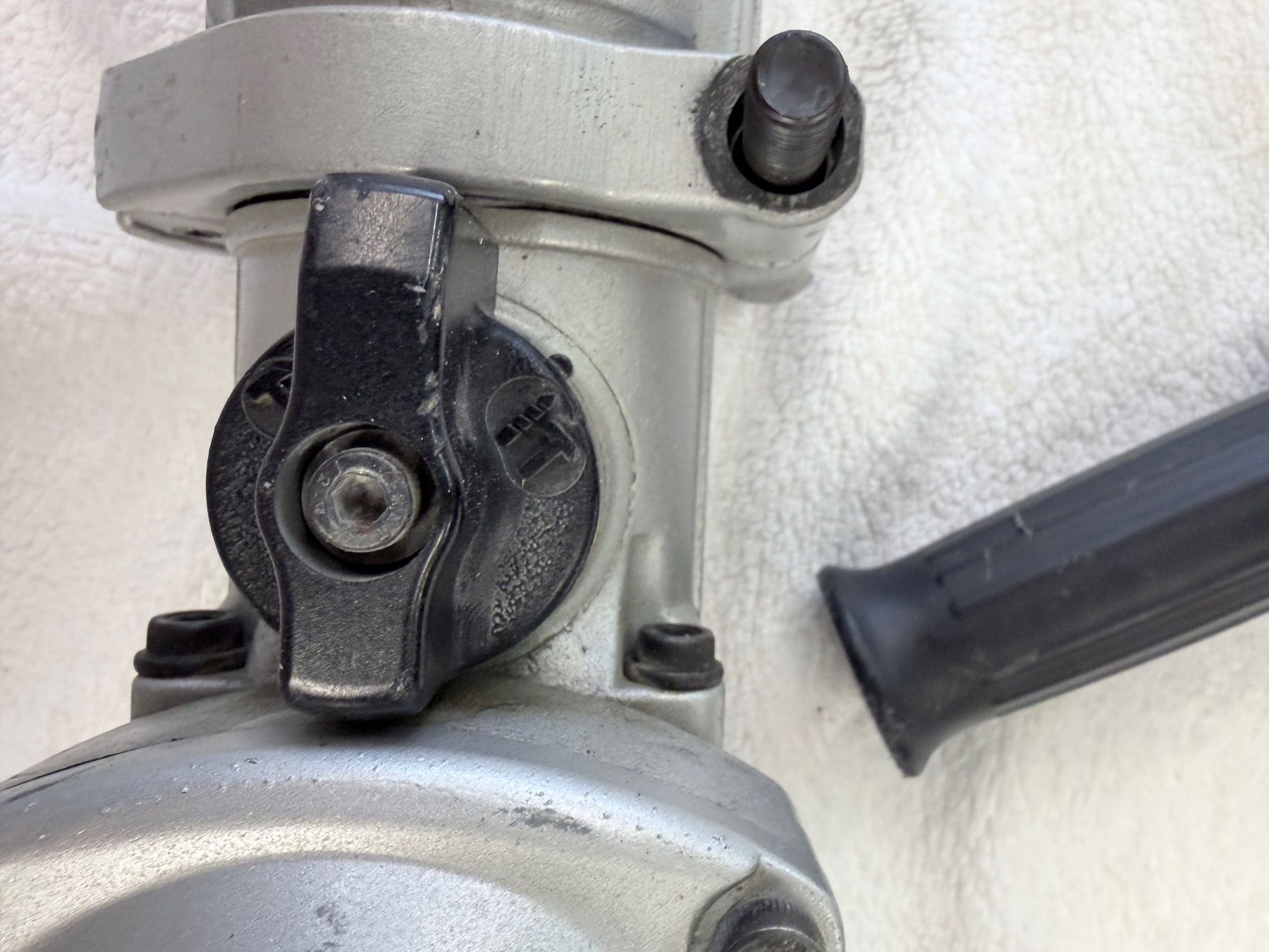 Hitachi Trapani: Hitachi Abbruchhammer DH38YV – Difettoso da Sevelen venduto da Tschitschi 1