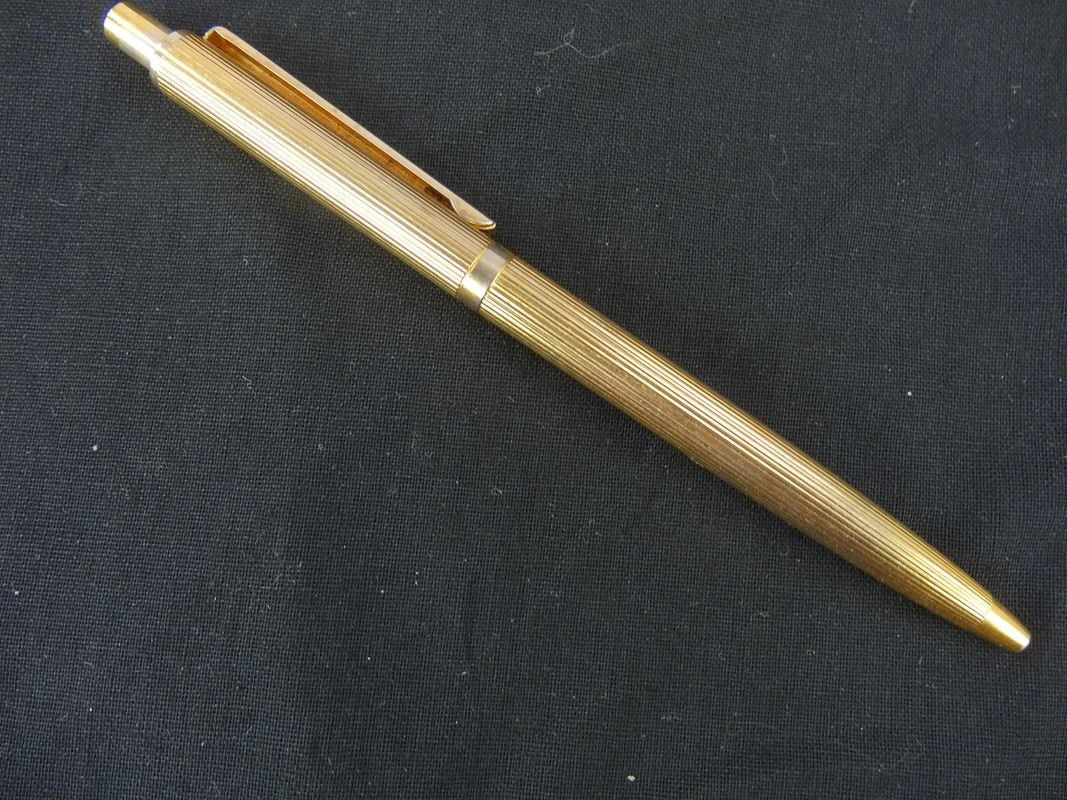 Penna & Evidenziatori: Kugelschreiber in Gold Farbe – Usato da Rüti ZH venduto da Restwert_Rueti_ZH 4