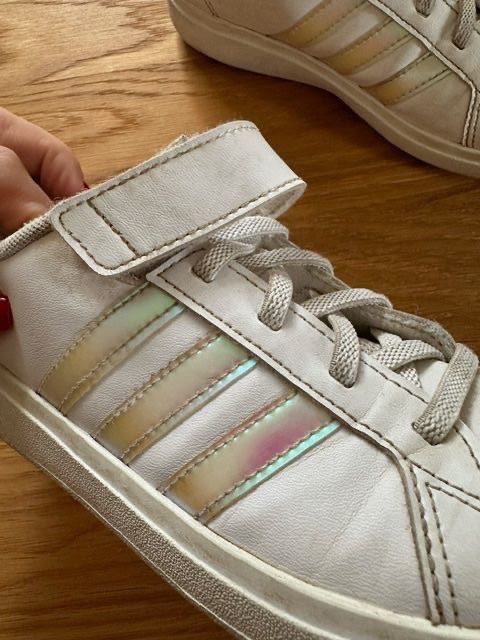 Adidas Schuhe für Mädchen: Adidas Turnschuhe Sneaker gr. 33 – Gebraucht aus Hochdorf von lefaho 3