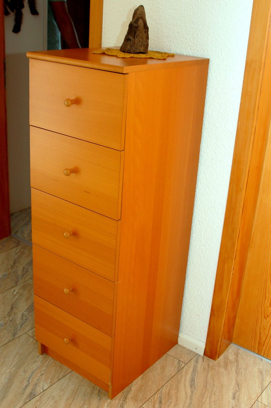Schränke: Hoher Schubladenschrank – Gebraucht aus Zeiningen von dor_k786 1