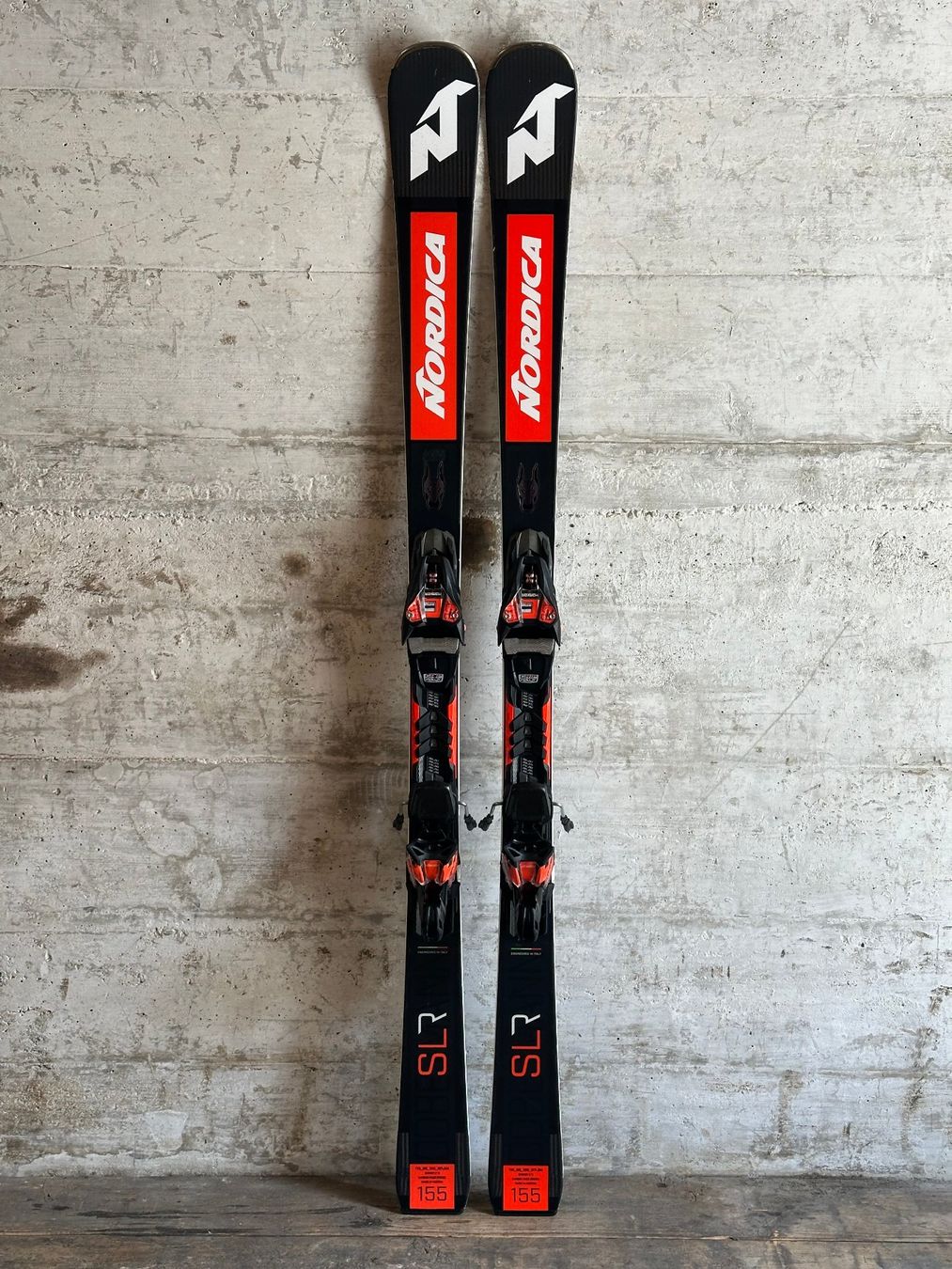Nordica Sci: Nordica Dobermann SLR Ski 155CM – Usato da Emmenbrücke venduto da karkarkar