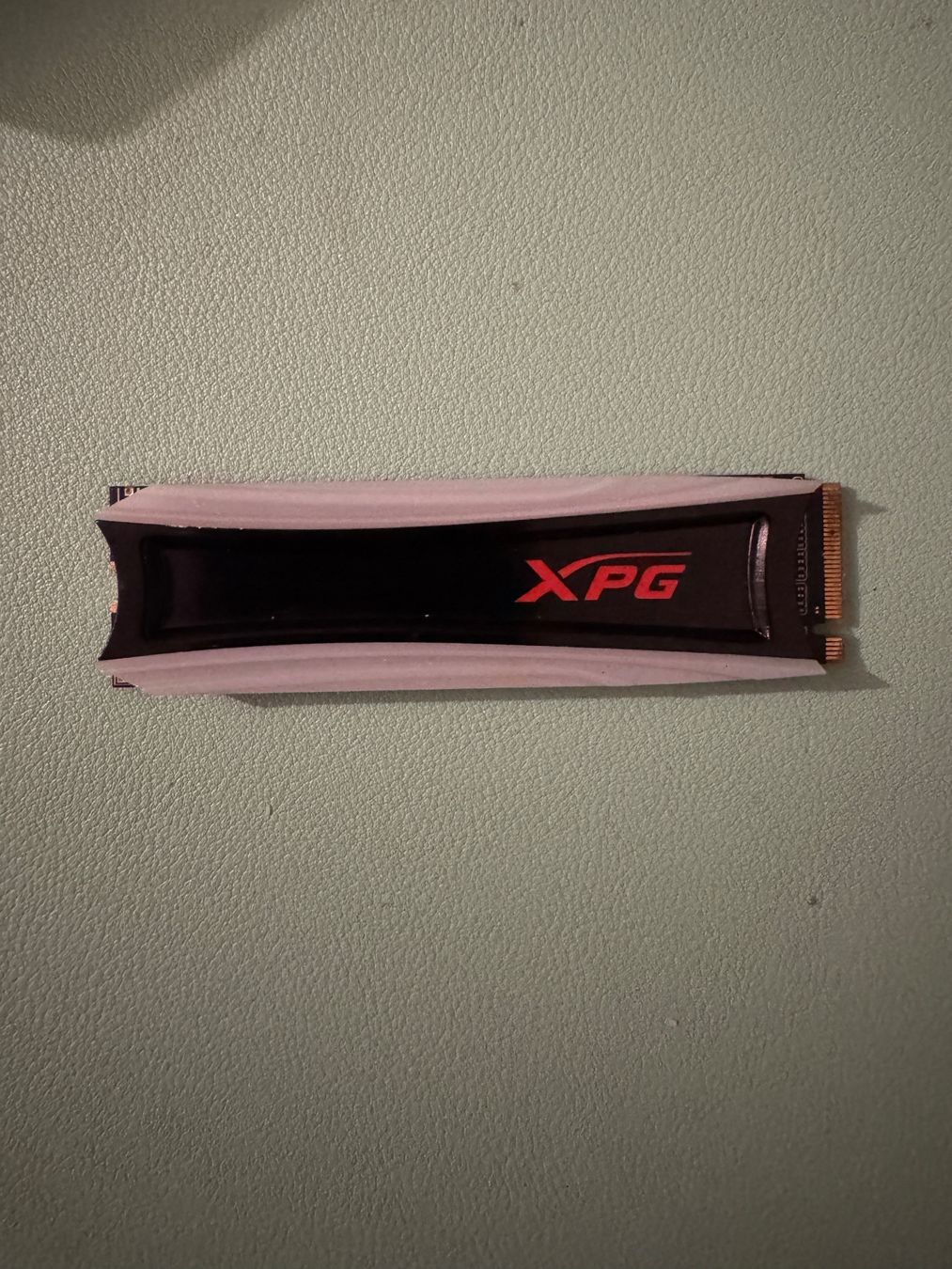 Dischi rigidi: ADATA XPG Spectrix RGB M.2 SSD, 4TB – Usato da Neuchatel venduto da Mr-Nobody