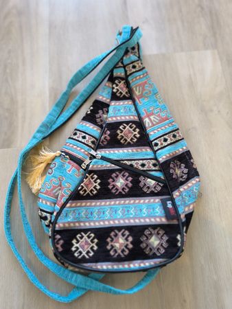 Trendiger Ethno-Rucksack / Sling Bag, neuwertig Tasche